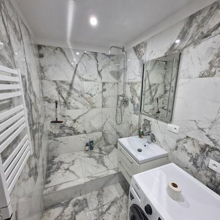 Peti Apartman Centrum Galanta Dış mekan fotoğraf
